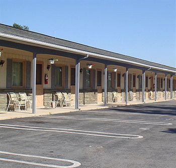 Travelodge By Wyndham Strasburg/Lancaster Amish Country 외부 사진