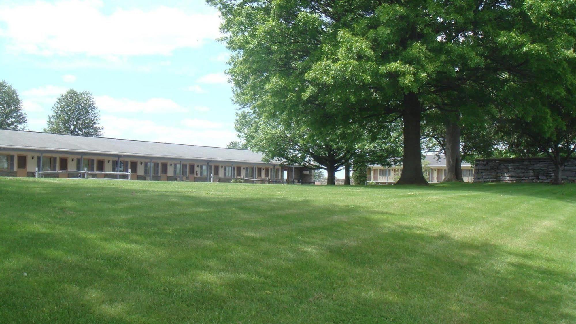 Travelodge By Wyndham Strasburg/Lancaster Amish Country 외부 사진
