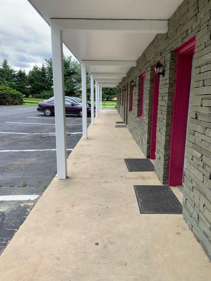 Travelodge By Wyndham Strasburg/Lancaster Amish Country 외부 사진