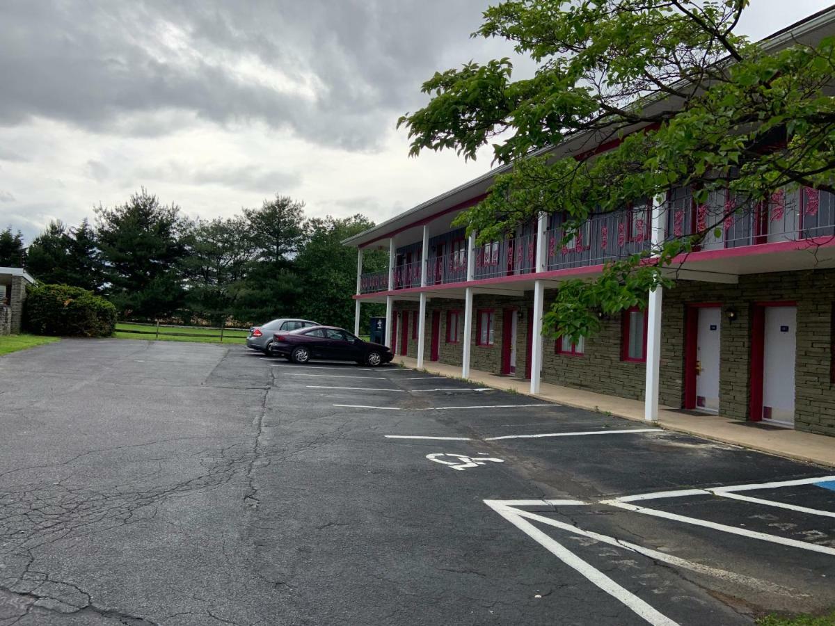 Travelodge By Wyndham Strasburg/Lancaster Amish Country 외부 사진